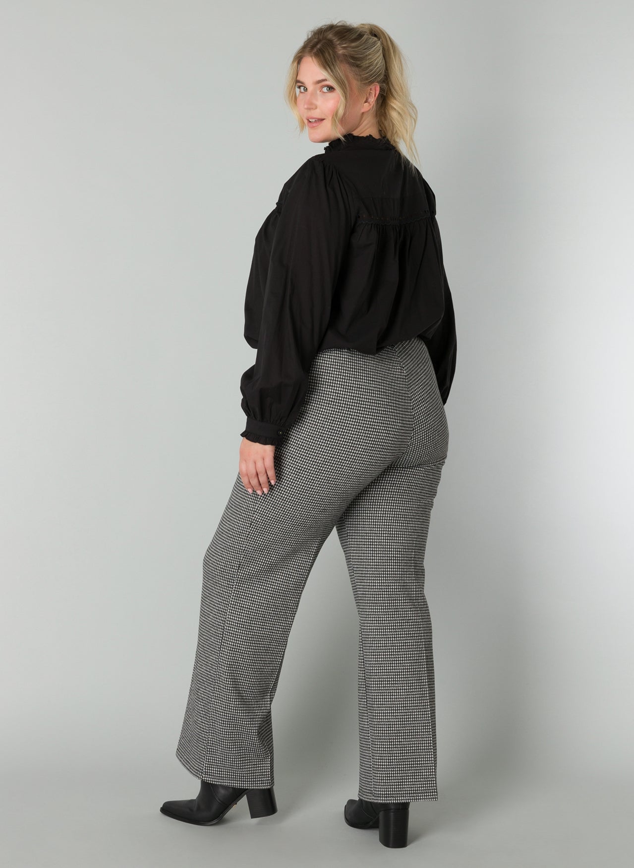 Yesta Romana pantalon A004780